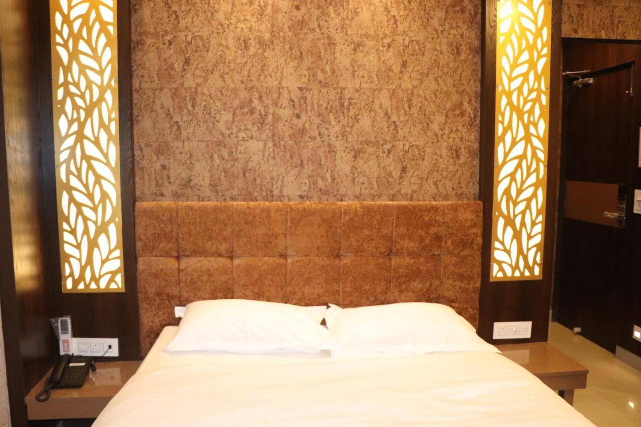 Hotel Angina Колката Екстериор снимка