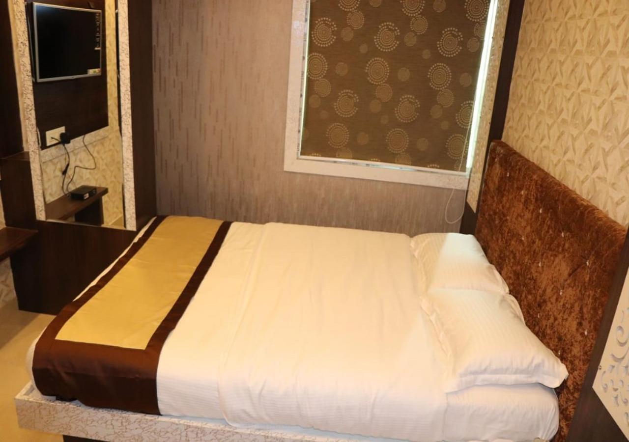 Hotel Angina Колката Екстериор снимка