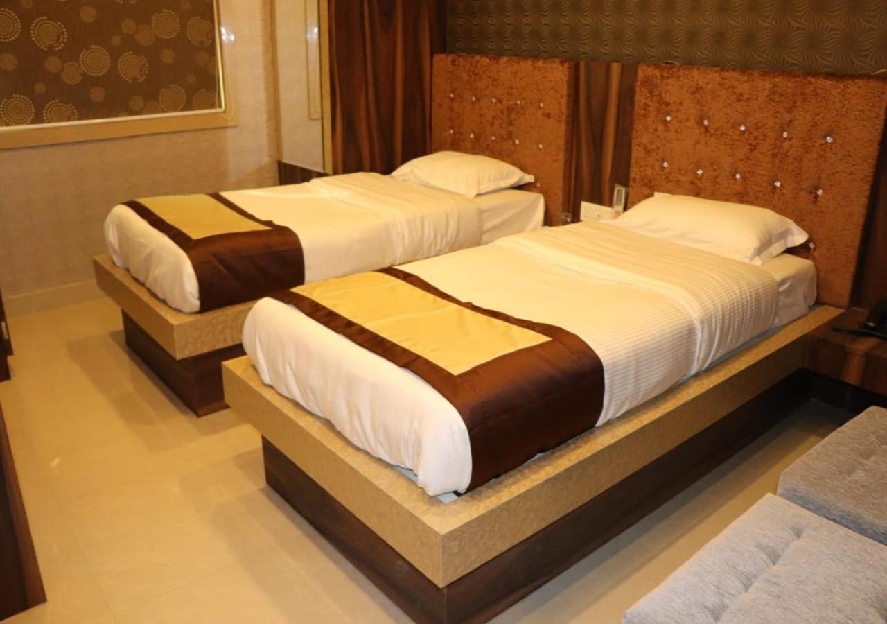 Hotel Angina Колката Екстериор снимка