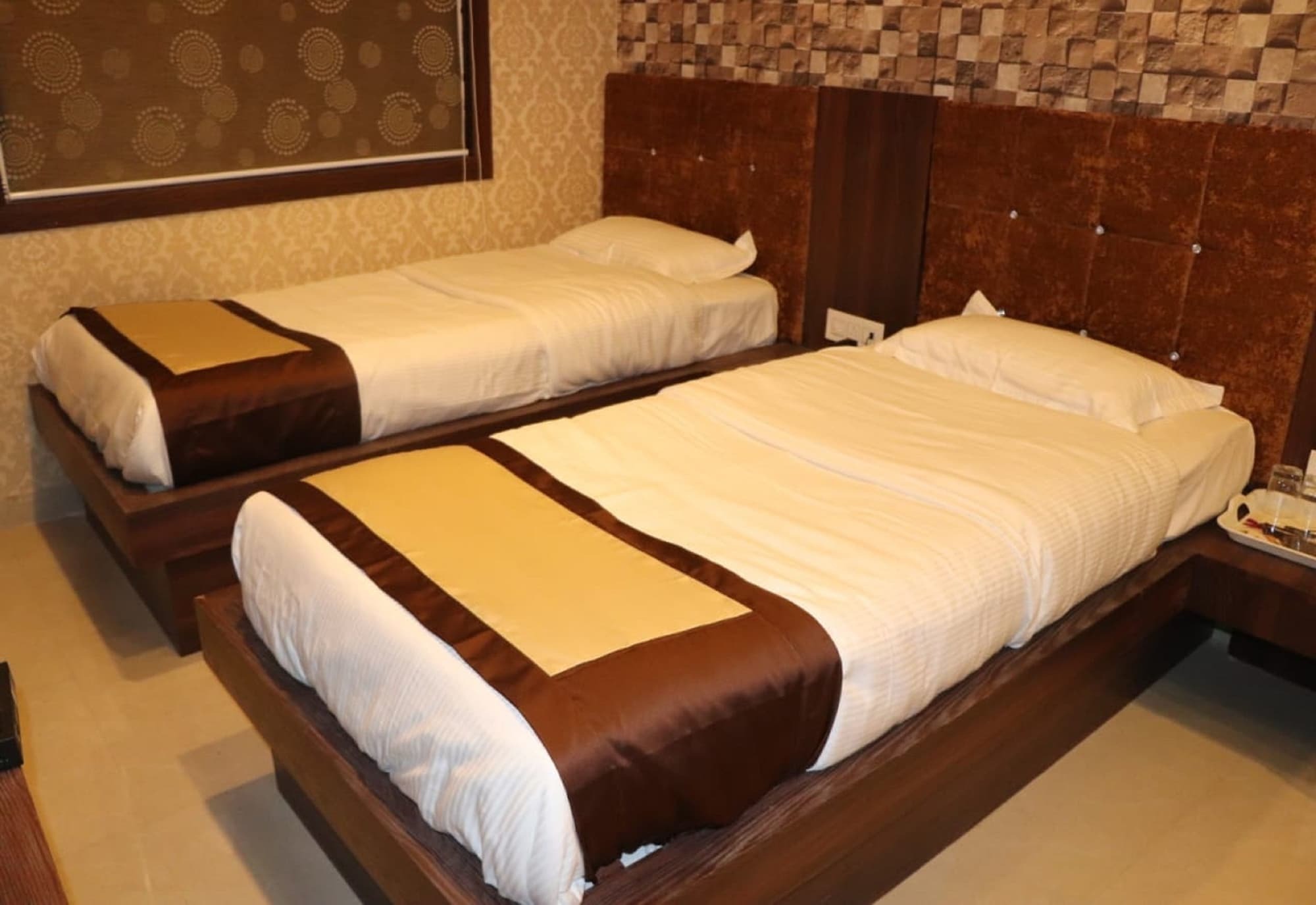 Hotel Angina Колката Екстериор снимка